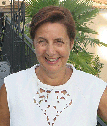 Dr Sacha DeVelle